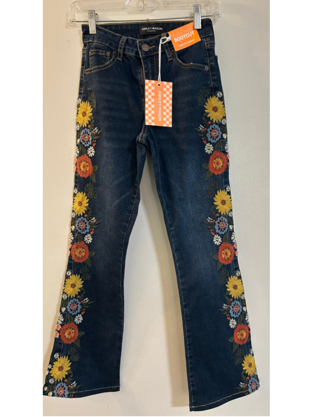 Ashley Mason Premium High Rise Bootcut Jeans Size 0/24 Floral Embroidered NWT